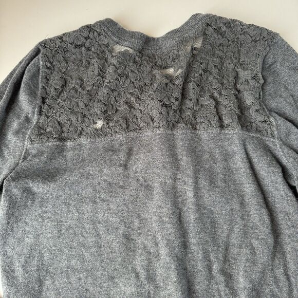 Abercrombie & Fitch Sweater Women’s Medium Gray Crop Cardigan Logo Lace Accent - Picture 10 of 14